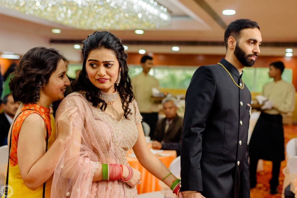 candid wedding photography