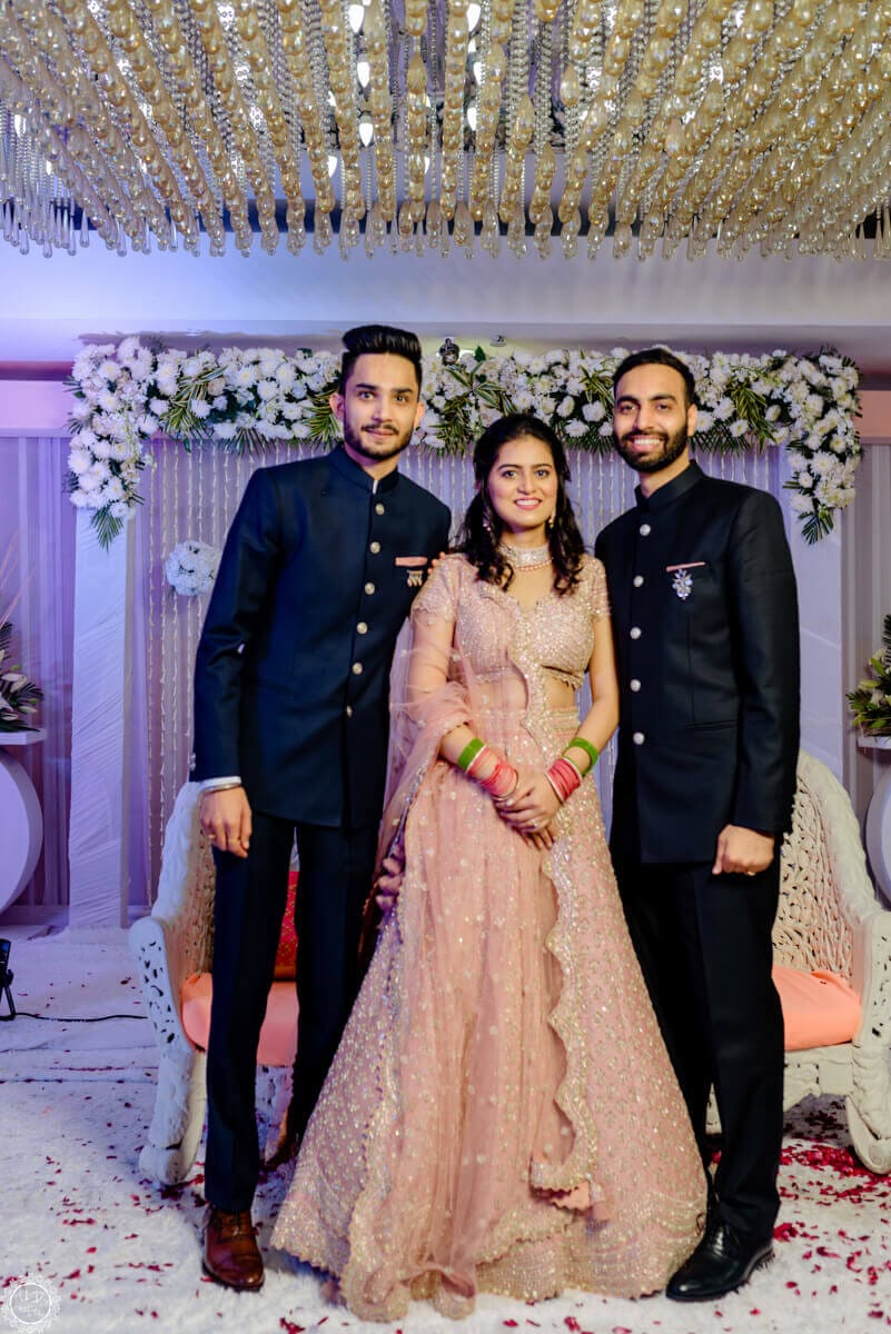 candid wedding photography