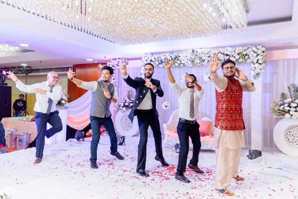 candid wedding photography
