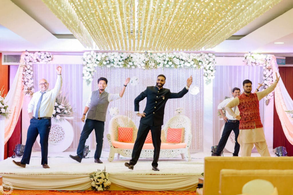 candid wedding photography