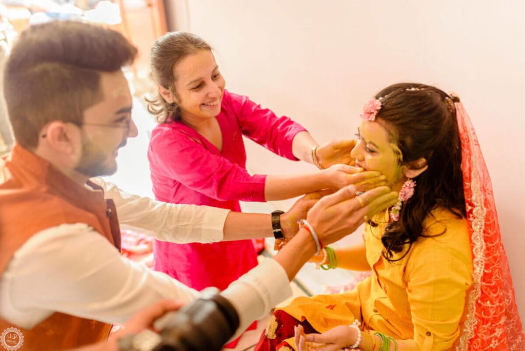 candid wedding photography