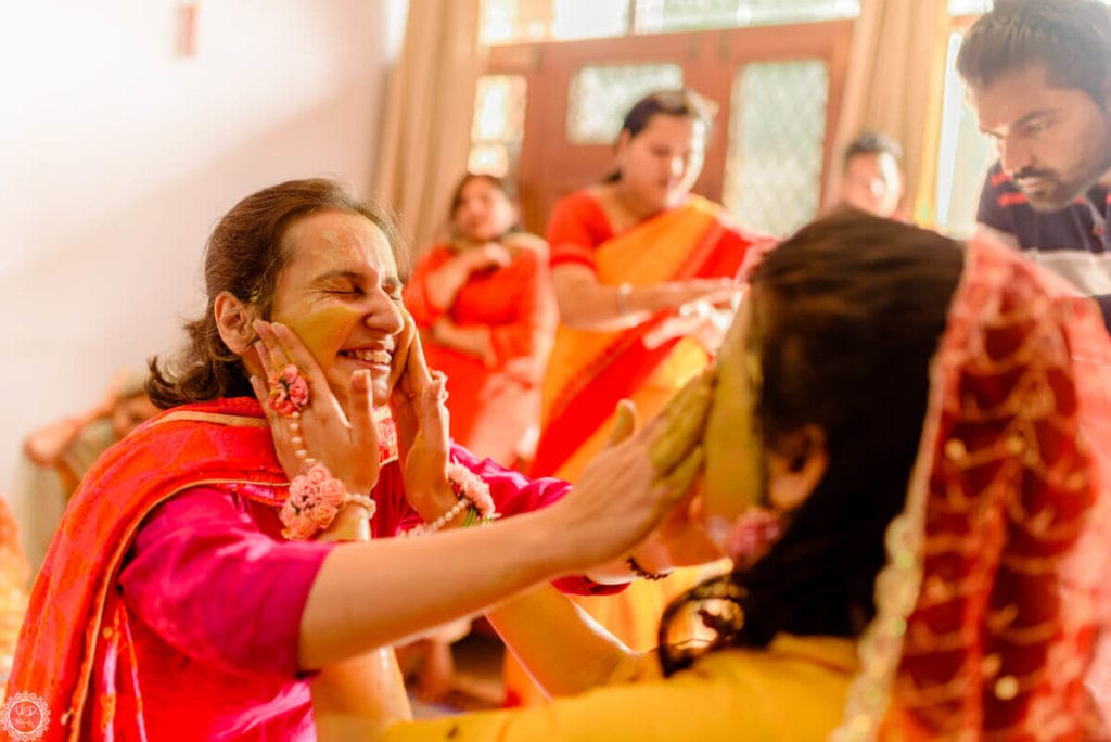 candid wedding photography