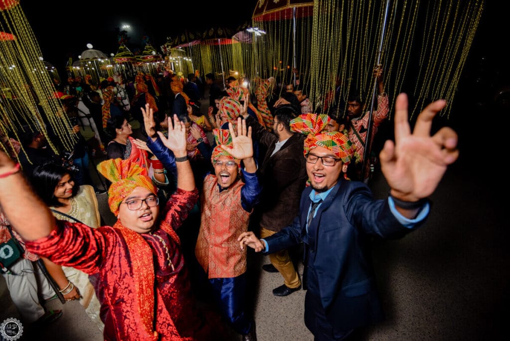 candid wedding photography