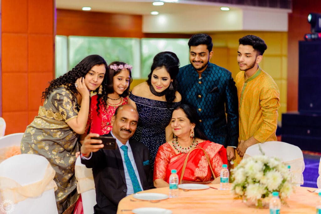 candid wedding photography