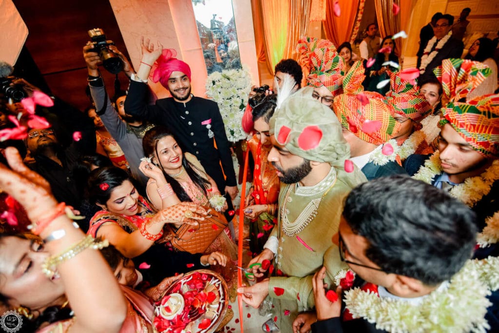 candid wedding photography