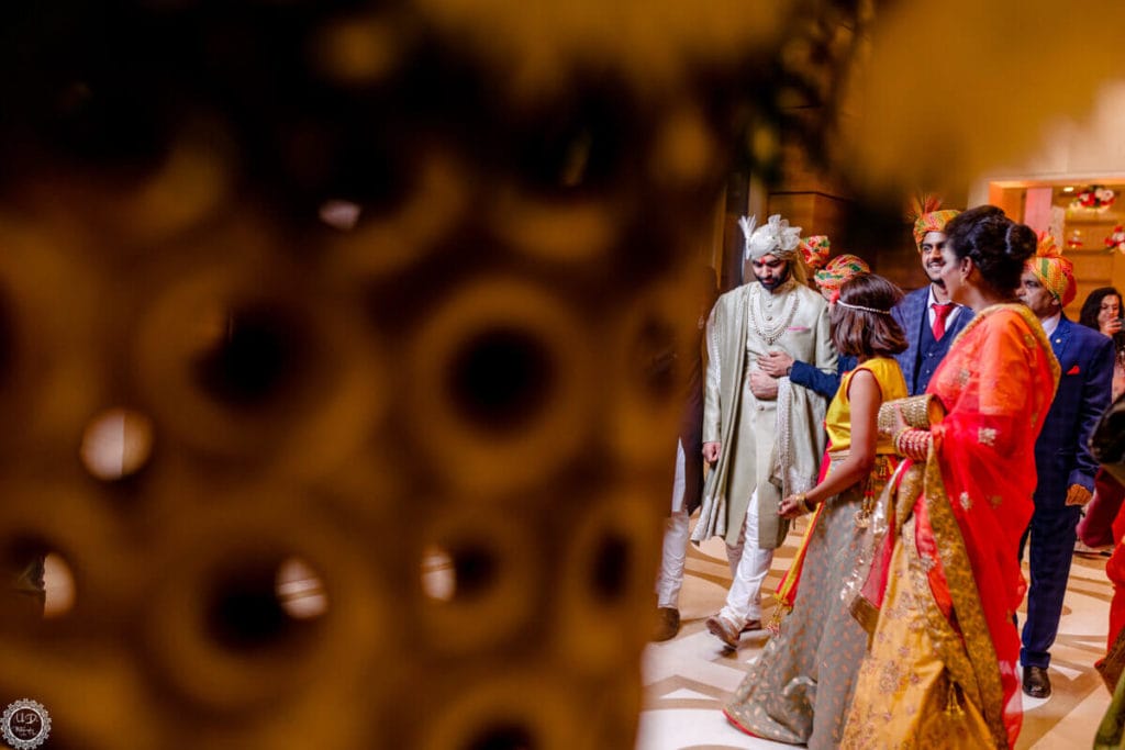 candid wedding photography