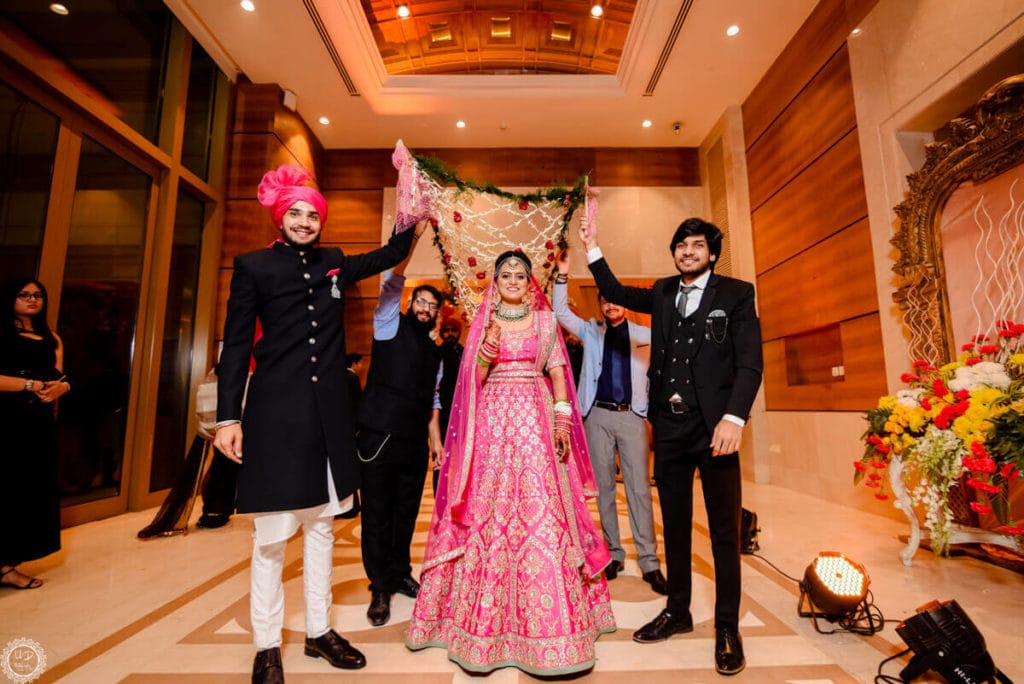 candid wedding photography