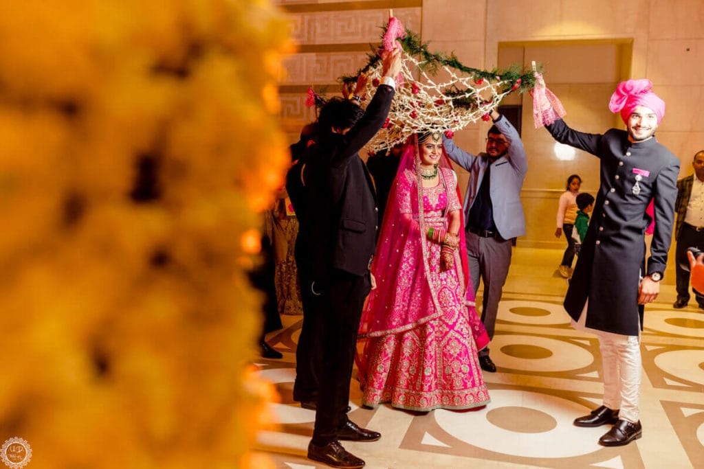 candid wedding photography