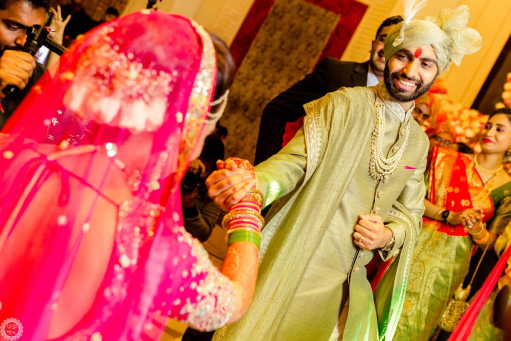 candid wedding photography
