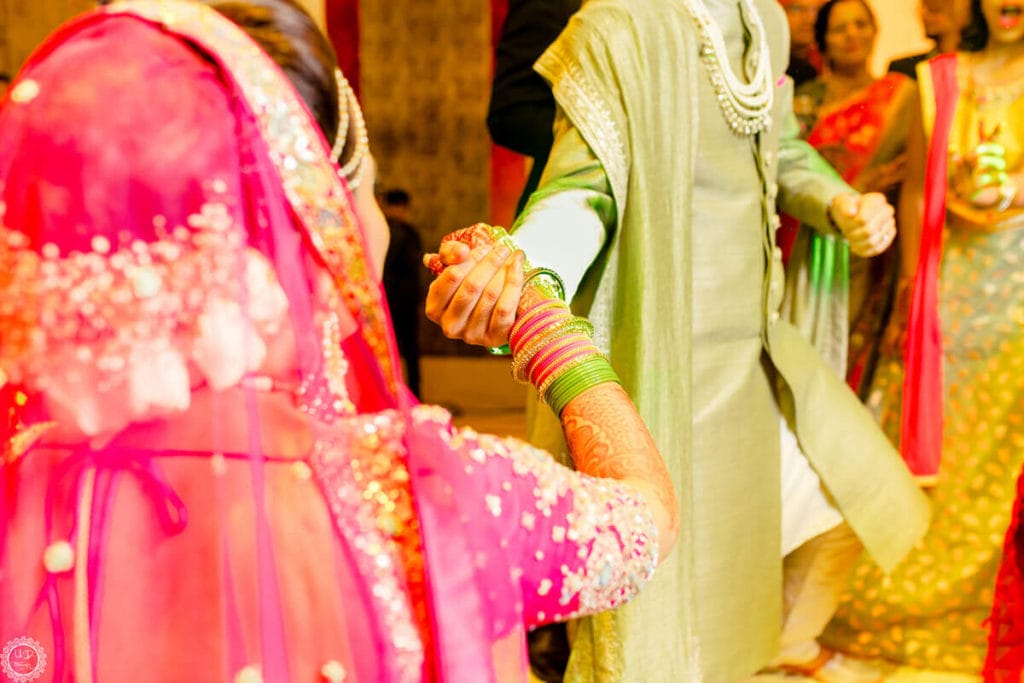 candid wedding photography