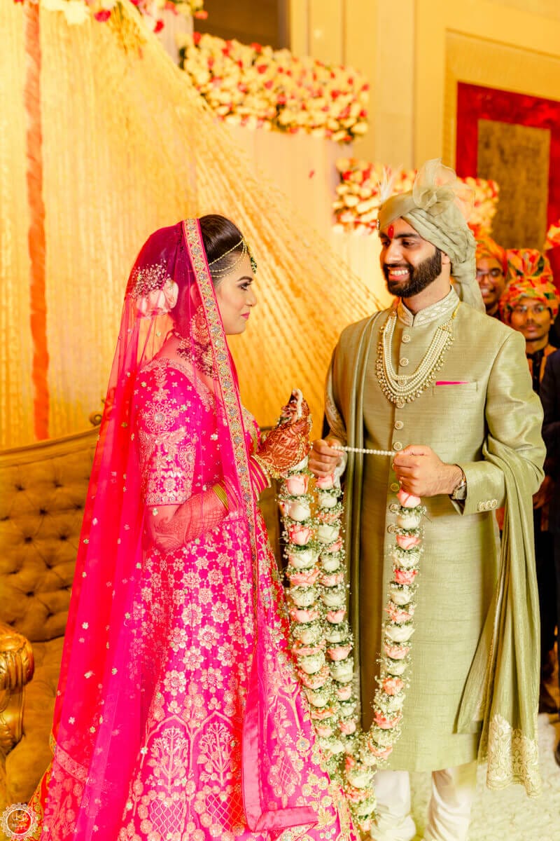 candid wedding photography