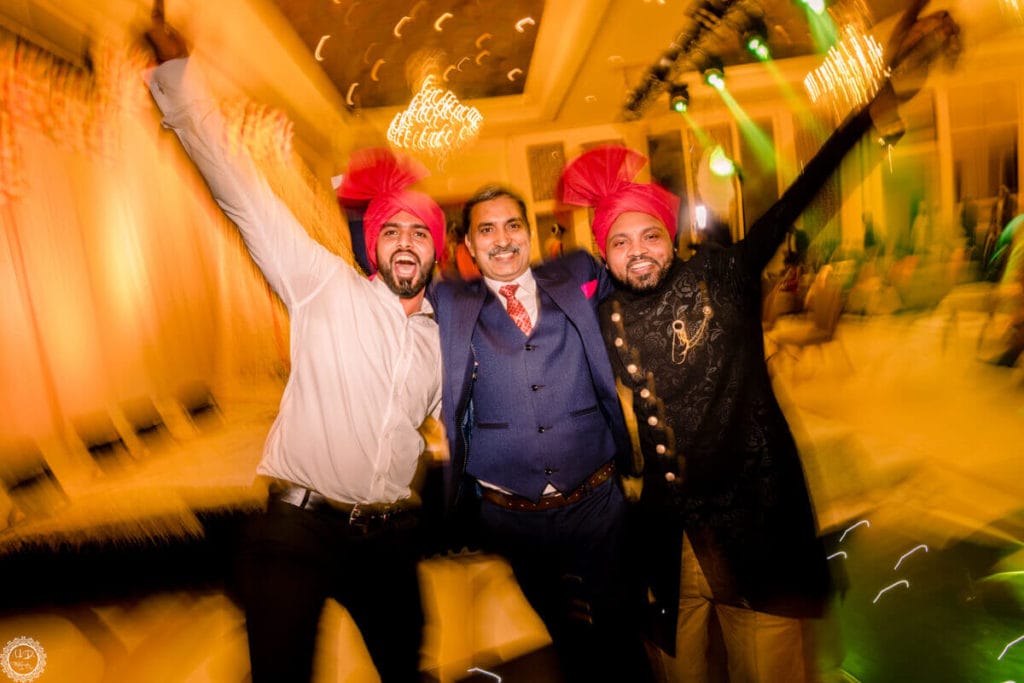 candid wedding photography