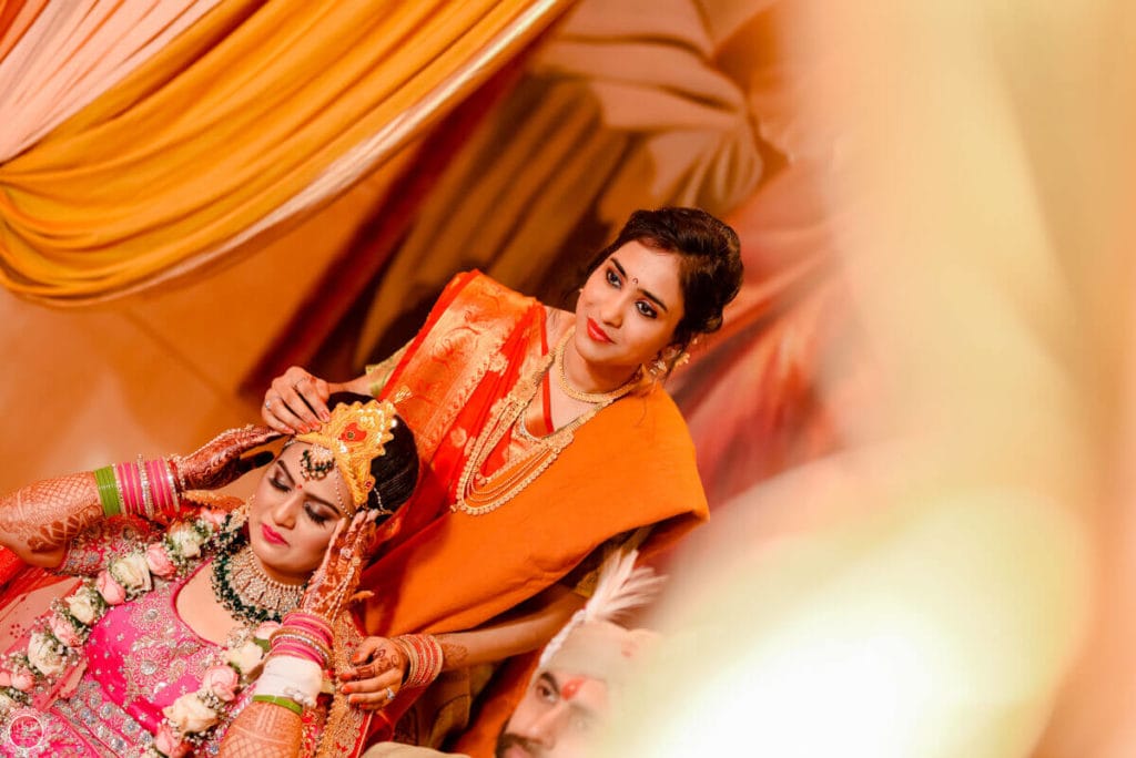 candid wedding photography