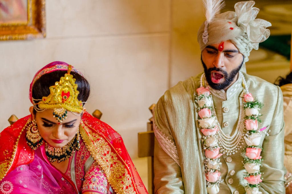 candid wedding photography