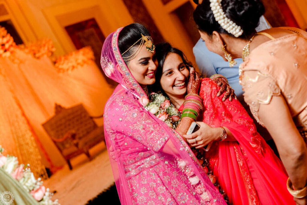 candid wedding photography